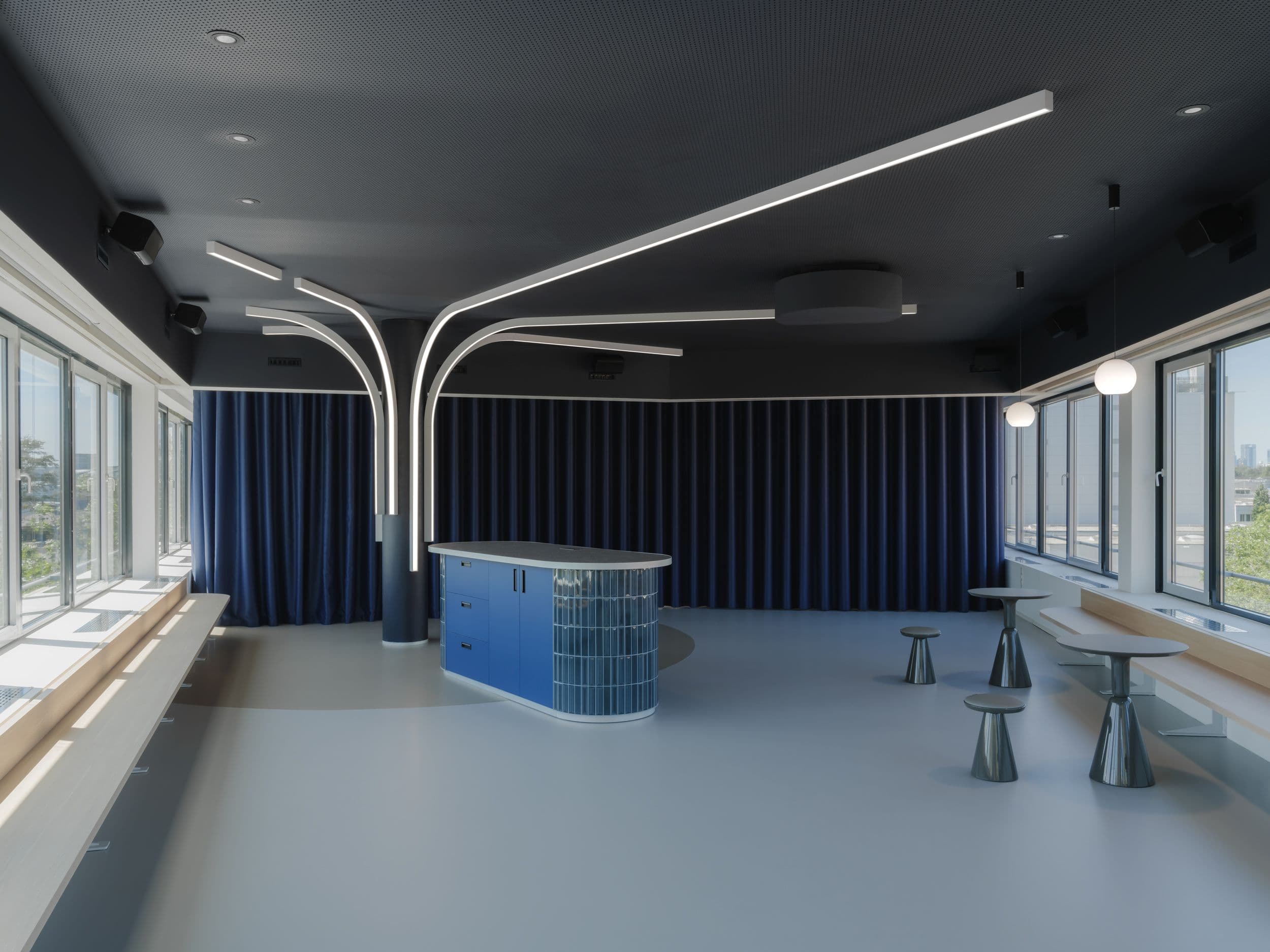 Küche im Projekt Formo Frankfurt mit Lightnet-Beleuchtung